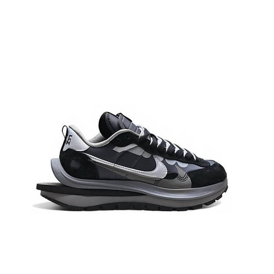 Sneakers VaporWaffle Black & Grey