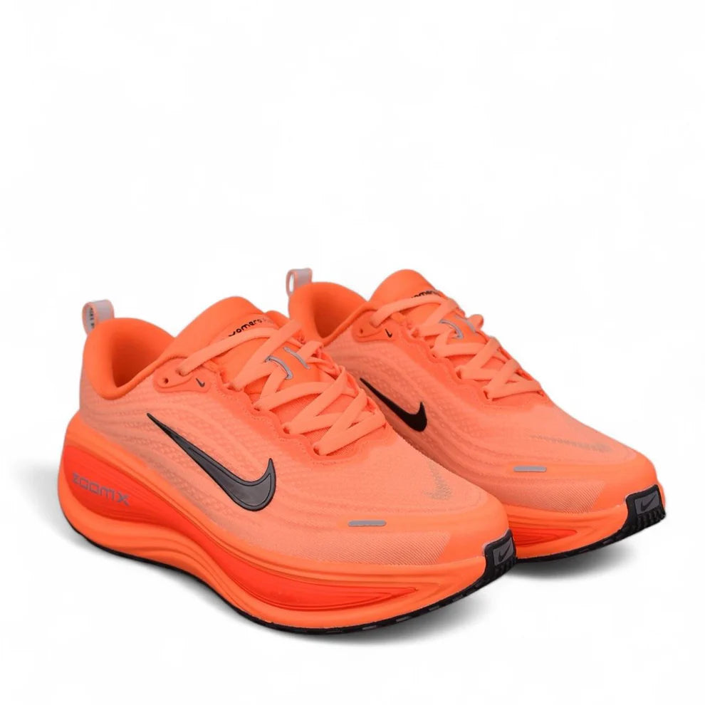 Sneakers Vomero Plus Orange Pulse